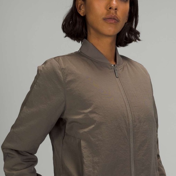 Lululemon Non Stop Reversible Bomber Jacket in Rover - Picture 4 of 10